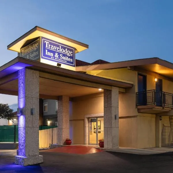 Travelodge by Wyndham New Braunfels, hotel v destinaci New Braunfels