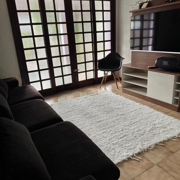 Home in Guapimirim for Family