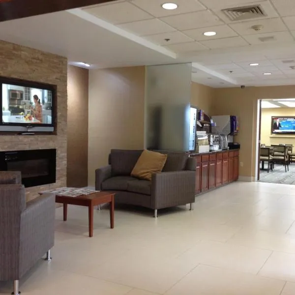 Holiday Inn Express Hotel & Suites West Chester by IHG, hotel u gradu 'West Chester'
