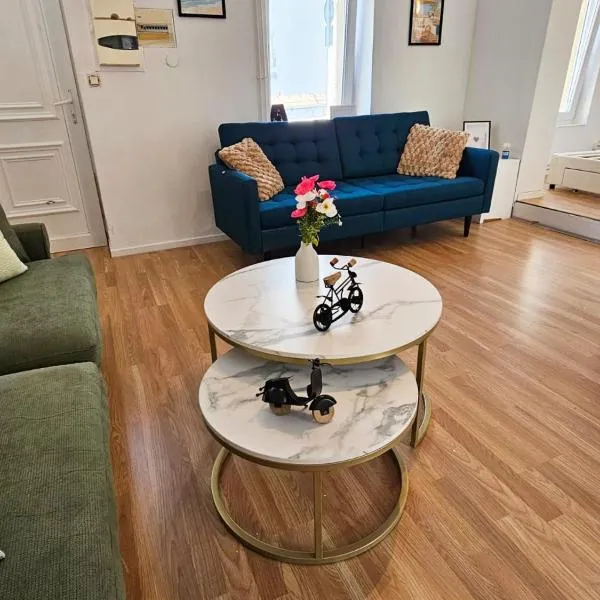 Maisonnette en duplex avec Jardin-Babyfoot et Billard, hotel en Outreau