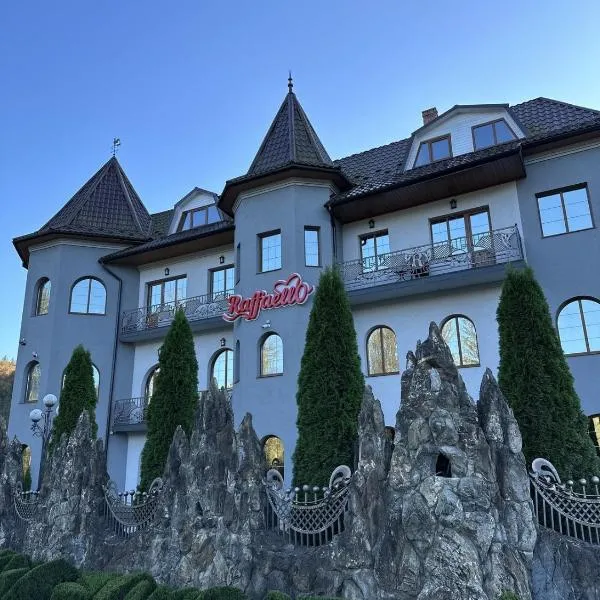 Raffaello, hotel in Rostoki