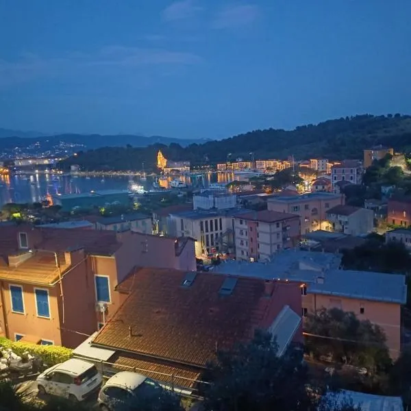 Desiree Holiday, ξενοδοχείο σε Le Grazie