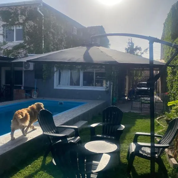 Hospedaje Golden, hotel in El Carril