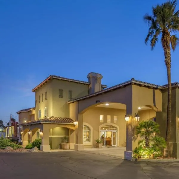 Best Western Plus A Wayfarer's Inn & Suites, hotel v destinaci Kingman