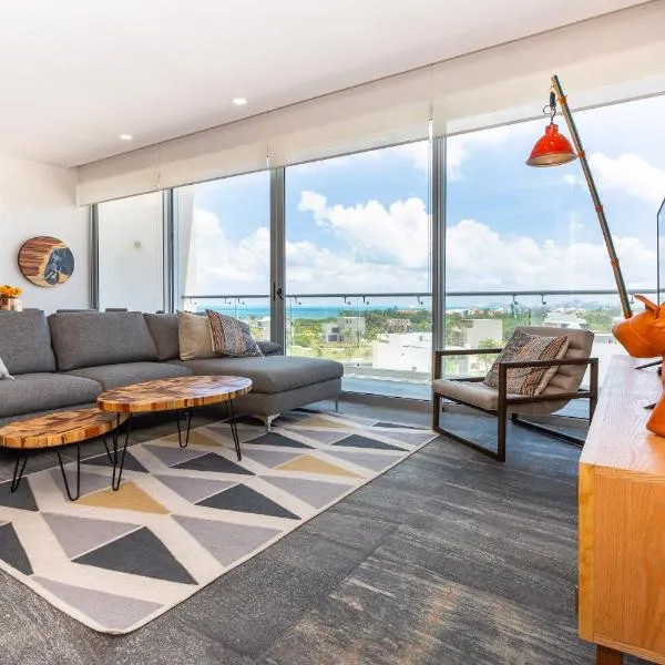 Ocean view condo - Beach, pool & jacuzzi!, hotel in Cancún
