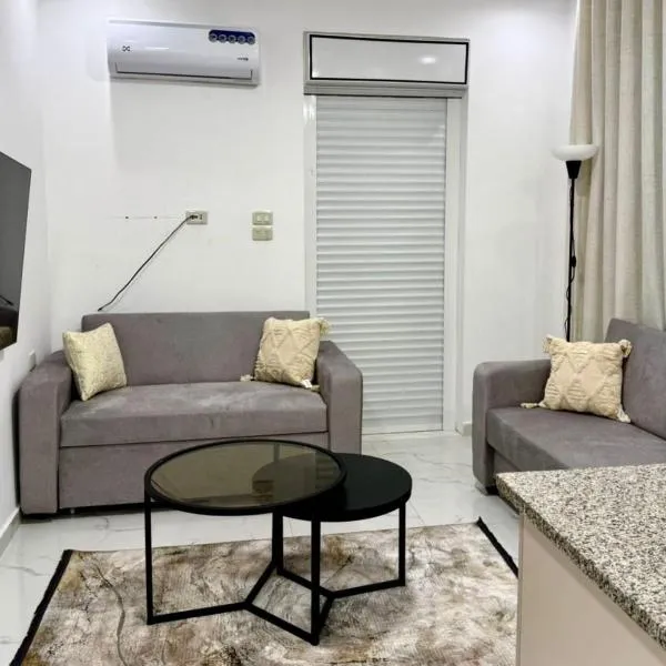 Beit Ahlan Suites 7, hotel in Amman