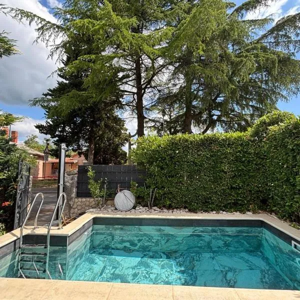 Villa Lido 145 m2 with pool, hotel v destinaci Krnica