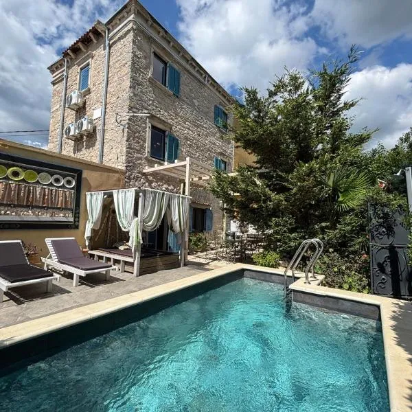 Villa Lido 145 m2 with pool, hotel v Krnici