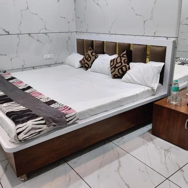 Hotel DIVYA DARSHAN, hotel in Ujjain