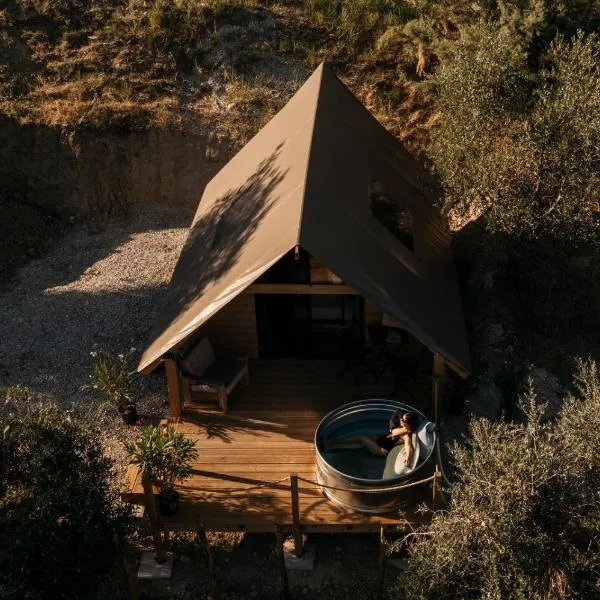 Glamping Uma Casanatura, hotel in Cellino Attanasio