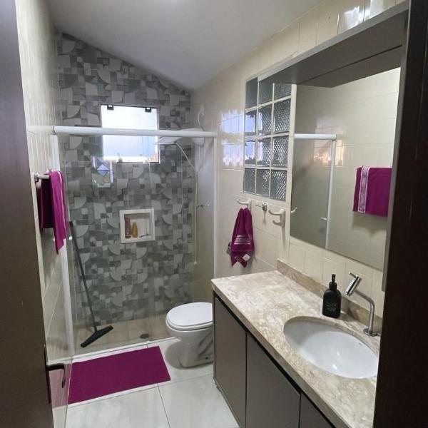 Casa completa a 30m da praia no centrinho dos Ingleses - Foto 3