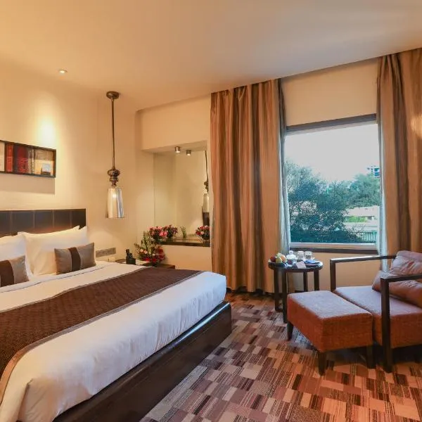 Pride Premier Pune, hotel i Pune