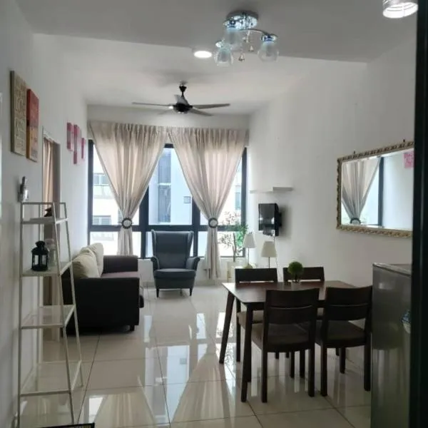 Kuzairy homestay, hotel in Semenyih