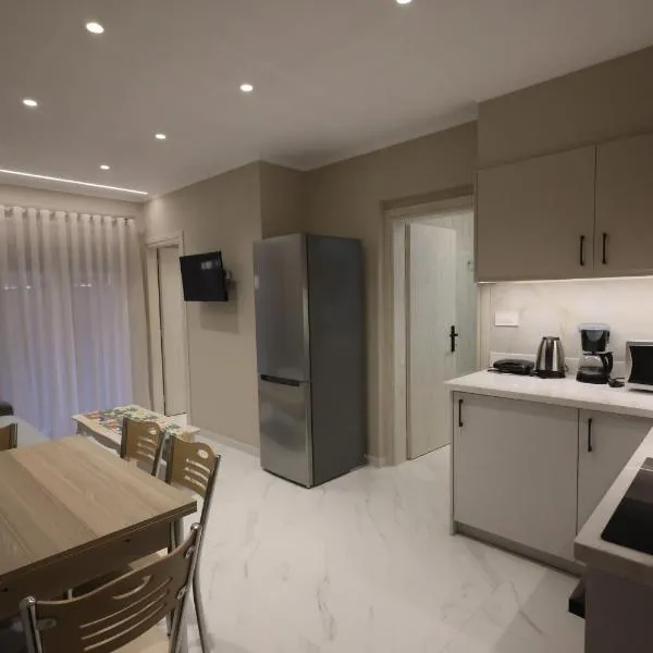 Victoria apartments, hotel in Chios