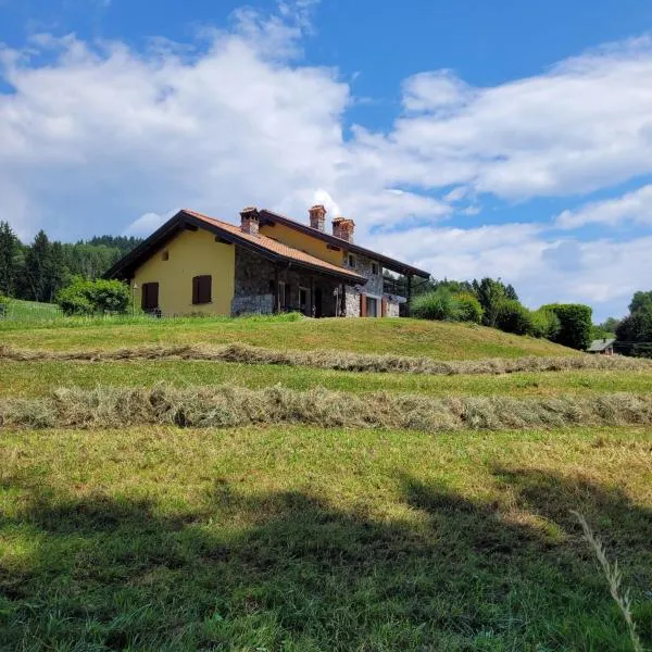 Cinque Abeti Agrialloggio Mountain Lake Iseo Hospitality, hotel v destinaci Bossico