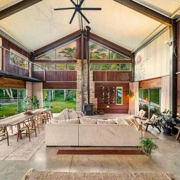 Linden Rose Barn, ξενοδοχείο σε Montville
