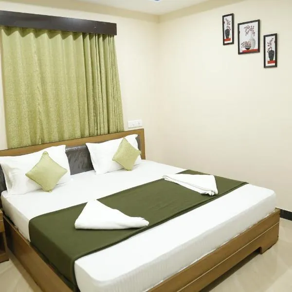 Hotel New Amirtham inn, hotel in Palani