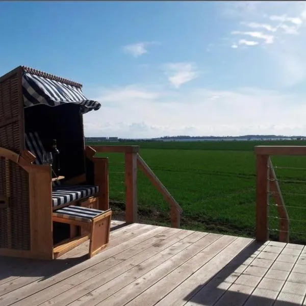 FehmAmore mit See-und Hafenblick, hotel em Fehmarn