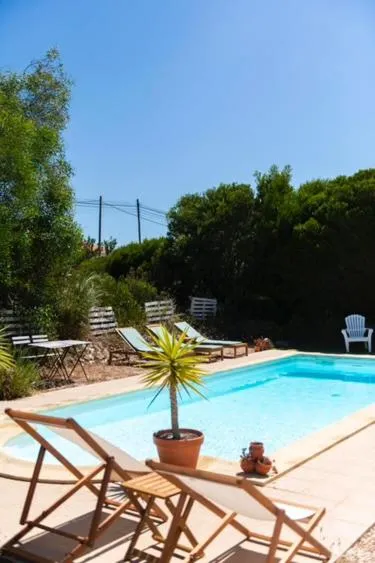 Endless Summer Surf House – hotel w Aljezur
