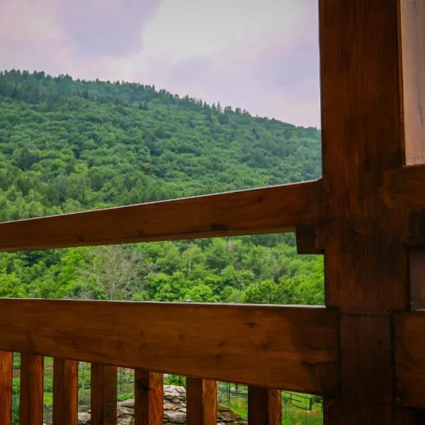 Yamabushi B&B, hotel v destinaci Gravere