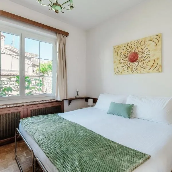 Al Capriccio Apartment by Quokka 360 - A Short Distance from the Center of Ascona – hotel w mieście Losone