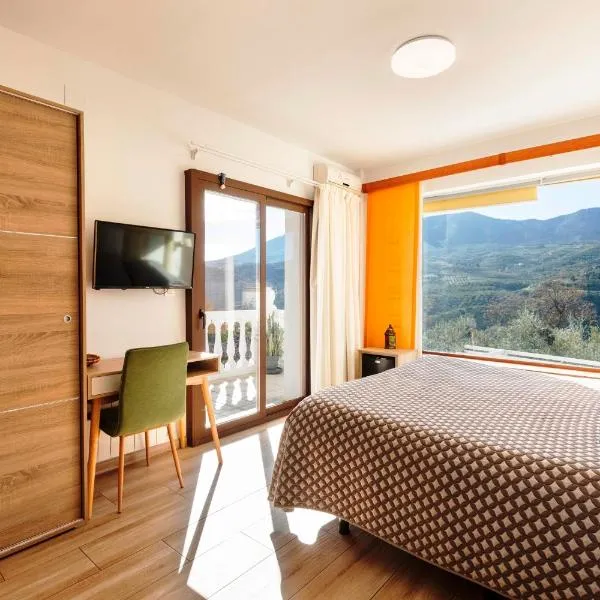 Hostal y Apartamento Rural Los Naranjos, hotel v destinaci Melegis