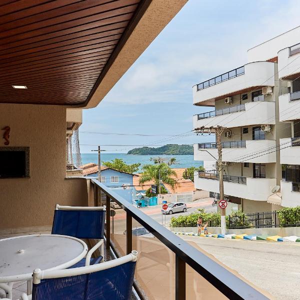 1038 Apto sobre Avenida con vista lateral para o Mar
