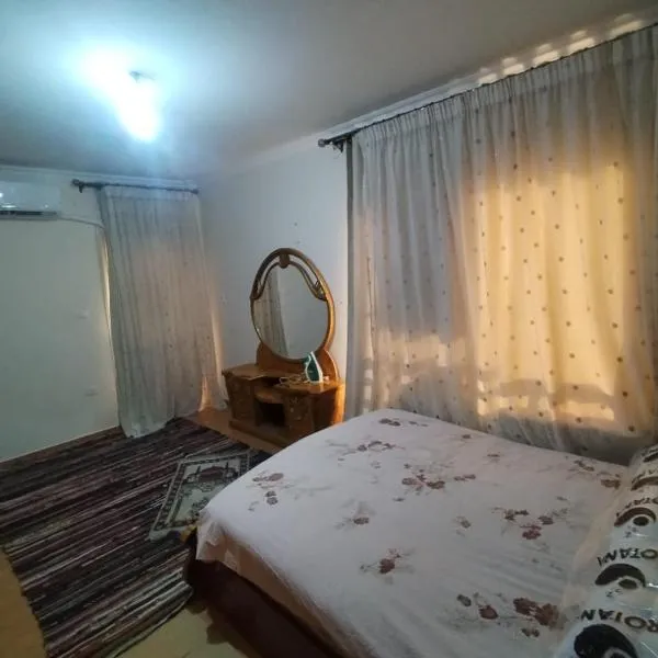 Pink Horizon Homestay - for Families ONLY, hotel in Dumyāţ al Jadīdah