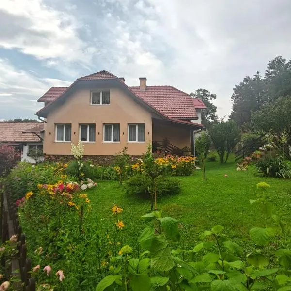 căsuța de lângă castel bran, khách sạn ở Bran