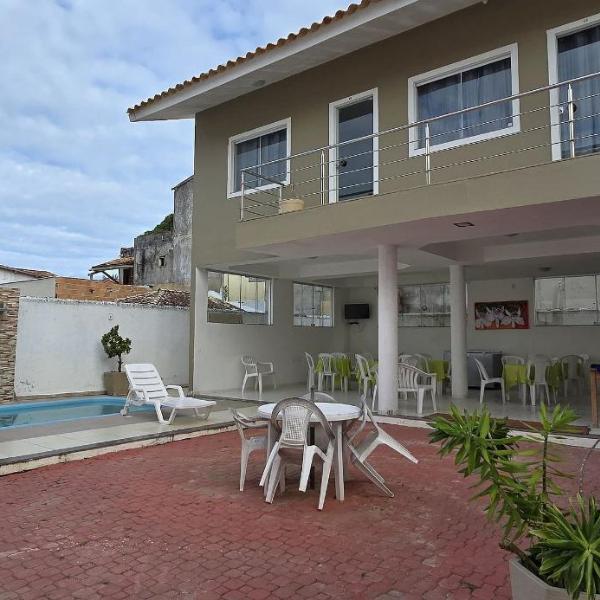 Casa para Excursão perto da praia com 13 Quartos