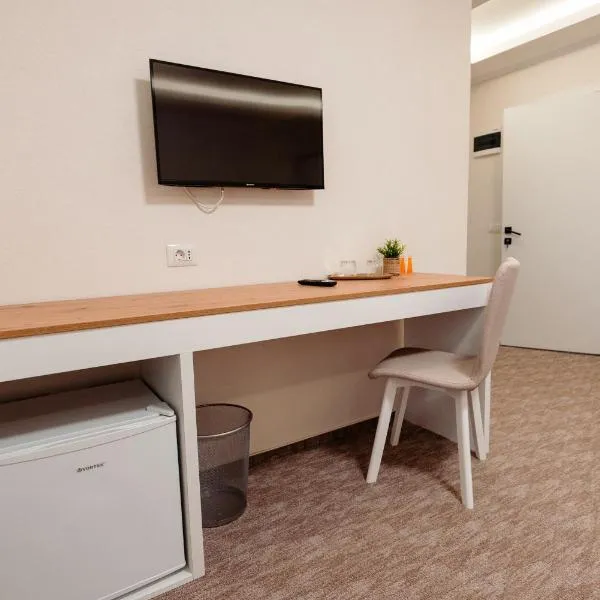 Casa Vlad, hotel di Tisa