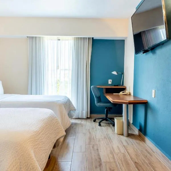 波薩里卡嘉年華酒店，波薩里卡的飯店