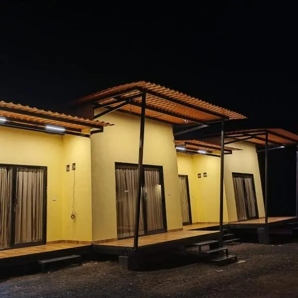 Aavaas Farm Hostel, hotel v destinaci Gangāpur