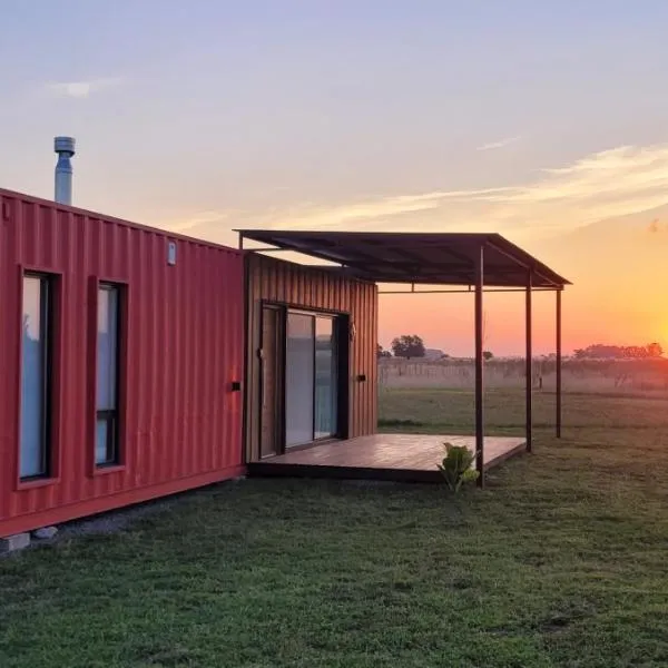 Cazon Containers - Módulo Pájaro Carpintero, hotel in Saladillo