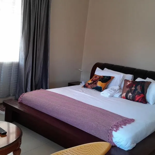 Dulelo Serowe, hotell i Serowe