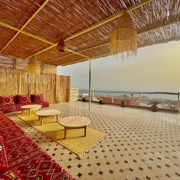 SurfsHub Hostel Tamraght, hotel in Tamraght Ouzdar