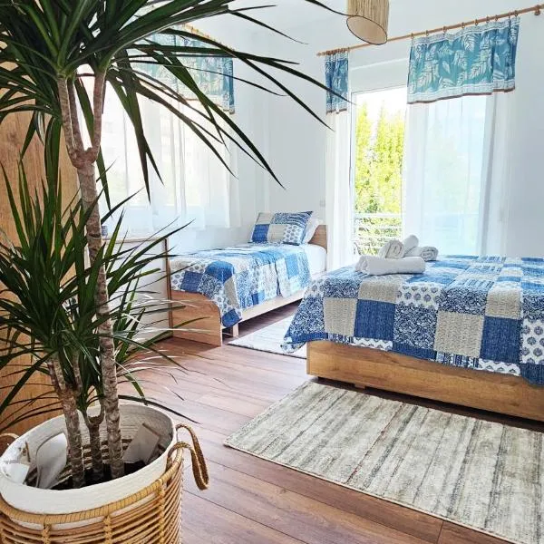GjiroNest Apartment, hotel in Gjirokastër