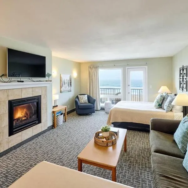 Fireplace Suite With King Bed Full Kitchen Ocean Views - Heated Indoor Pool and Hot Tub, hotel v mestu Lincoln City