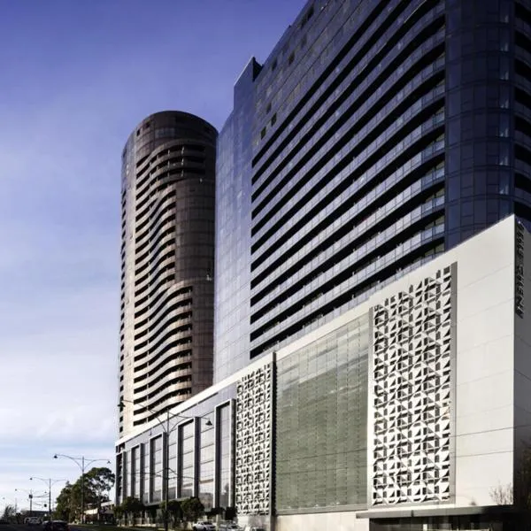 Art Series - The Chen, Hotel in Box Hill