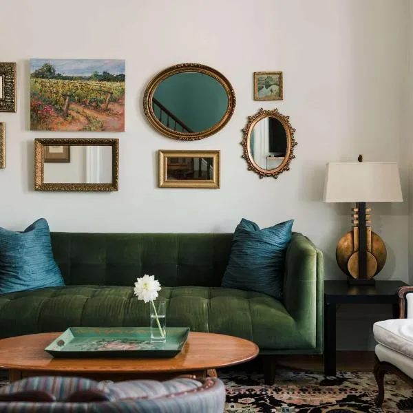 The County Queen - Historic Home in Picton ST-2025-0040, מלון בפיקטון