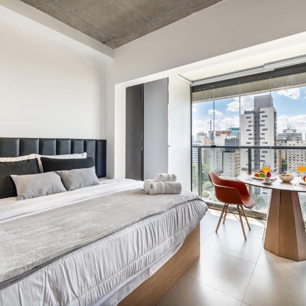 BHaus Paraíso On Paulista - Studio Premium com Vista Incrível 13o andar - Cama Queen - ao lado do Metrô Paraíso - Estacionamento pago no prédio - Academia - Lavanderia Omo - Coworking - Mini Mercado - OP3