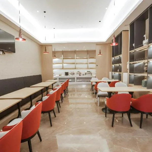 Borrman Hotel Yongzhou High Speed Railway Station, hotel em Guzhuting