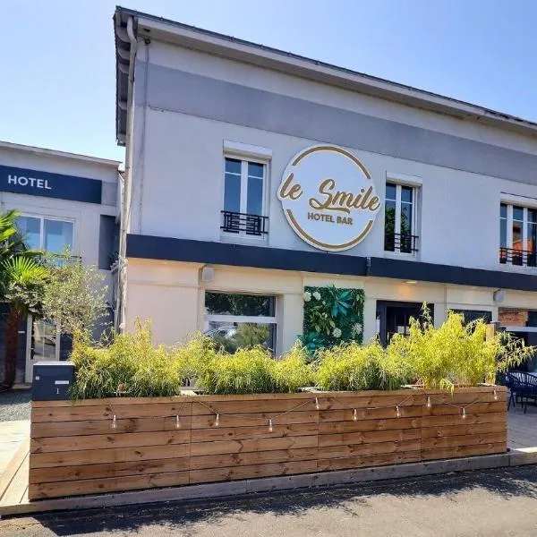 Hôtel Le Smile, hotel v destinácii Saint-Vincent-Sterlanges
