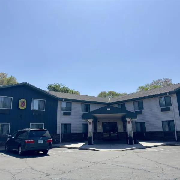 Super 8 by Wyndham Shakopee, hotel in Shakopee