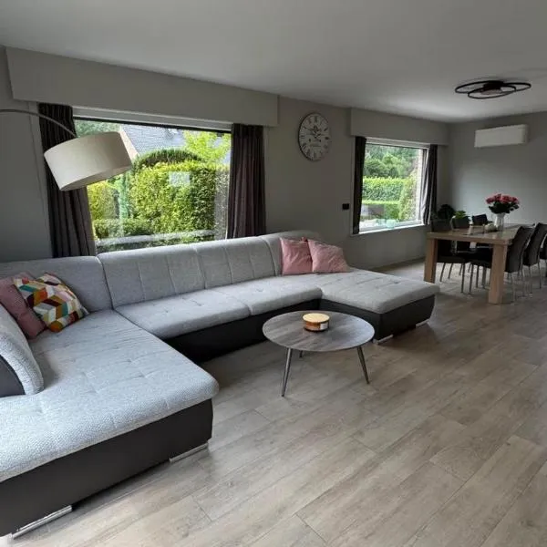 Villa 't Zonneroosje, khách sạn ở Nieuwpoort