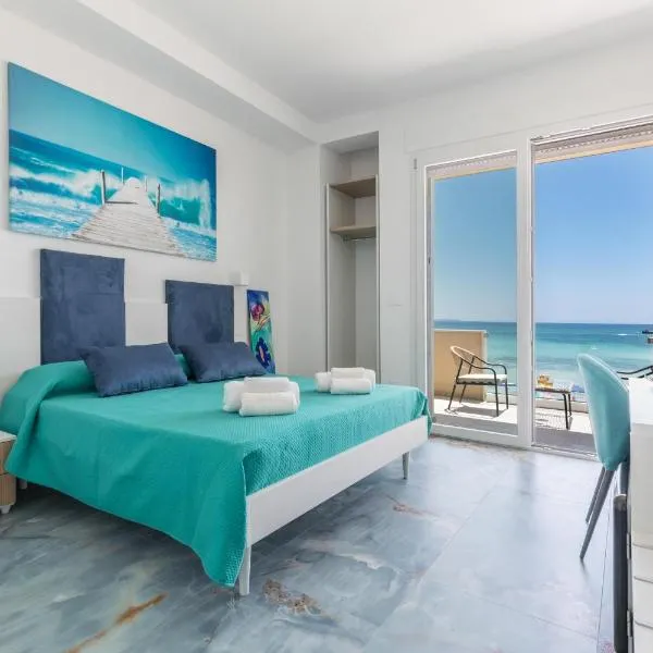 Nella Suites Rooms, viešbutis mieste Torre Lapillo