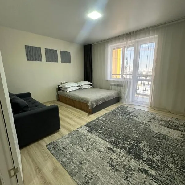 Apartment on Satpayeva 55/8, hotel in Ustʼ-Kamenogorsk
