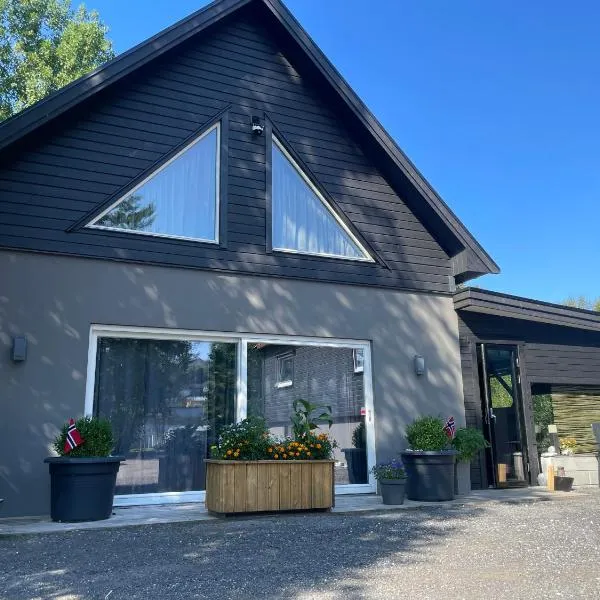 Modern holiday home, hotel in Ålesund