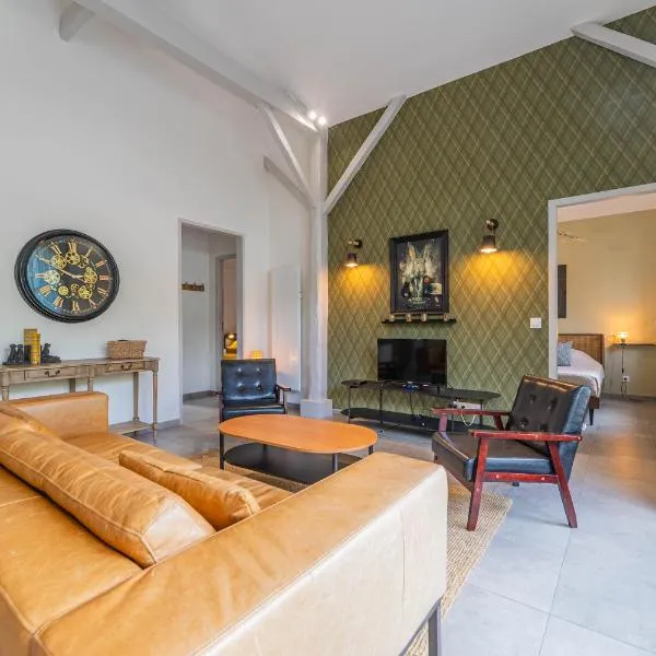 Domaine du Flamand - Gîtes du Flamand nature & océan, Hotel in Naujac-sur-Mer