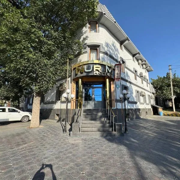 Nur M Hotel, hotel v destinaci Yakkasaray